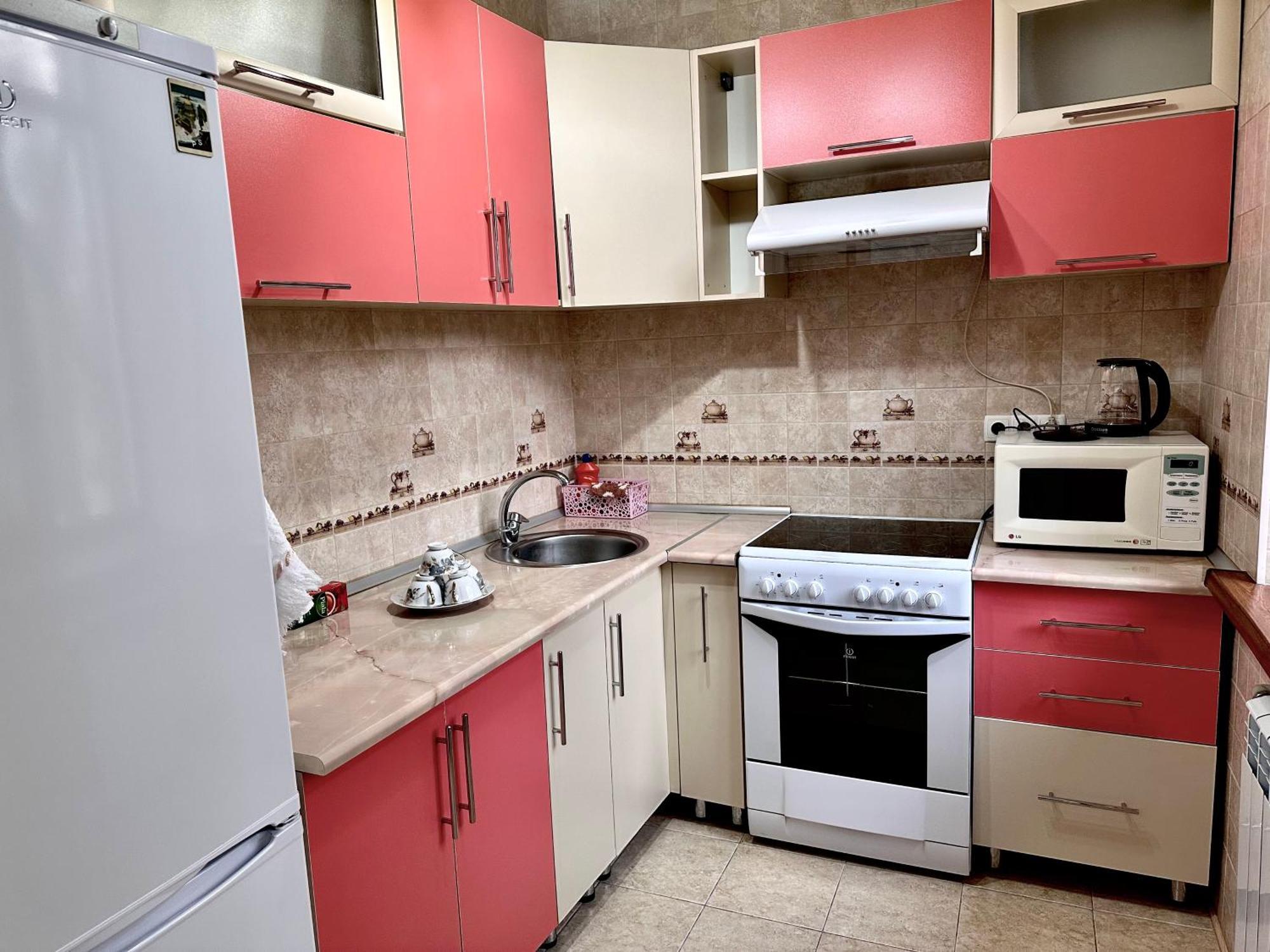 Майлина 10 Аэропорт Appartement Turksib Buitenkant foto